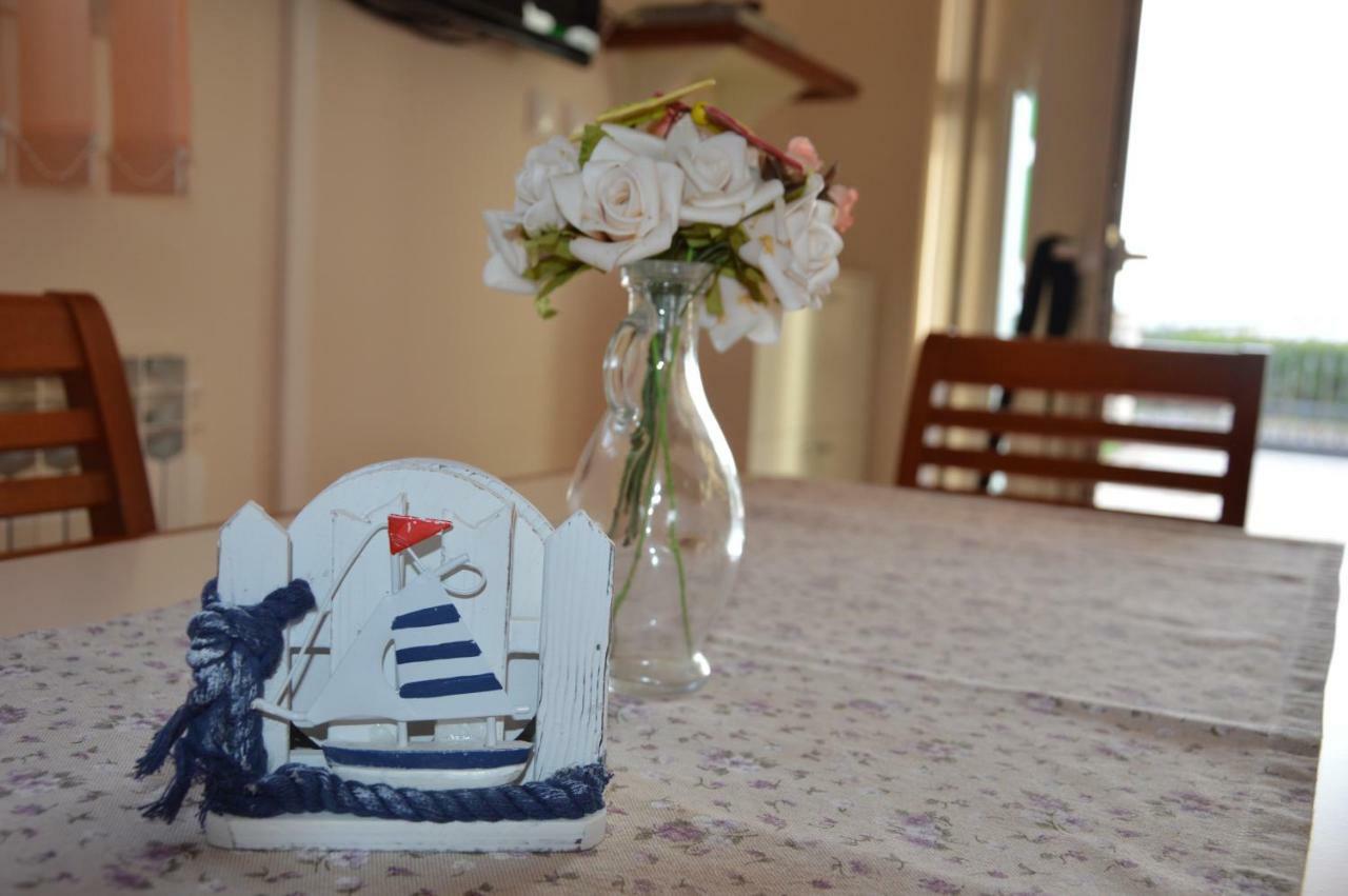 Apartman Strk Sukošan Esterno foto